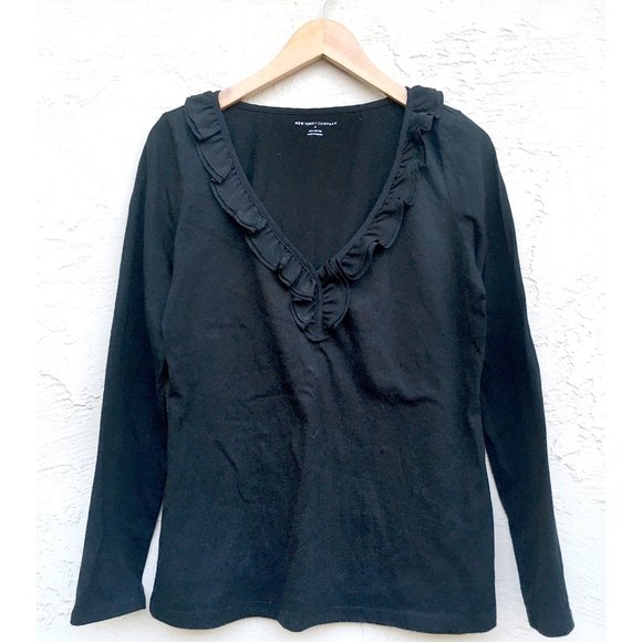 NY&Co V-Neck Long Sleeve Tee w Ruffle Trim (M) - Picture 4 of 4